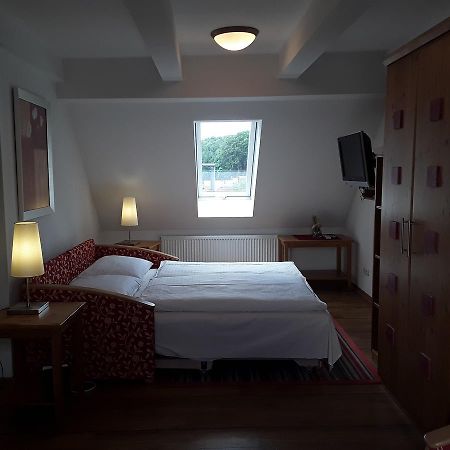 Hotel Landgasthof "Zur Post" Koenigstein  Esterno foto